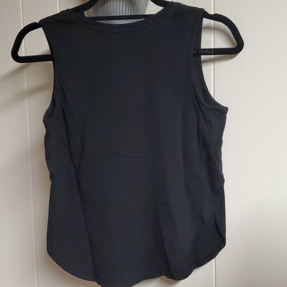 Guess top - Picture 2 of 3